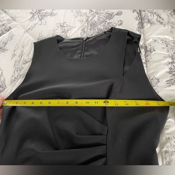 Elie Tahari Clarette sleeveless shoulder slit black cocktail dress size 8 - Picture 6 of 9